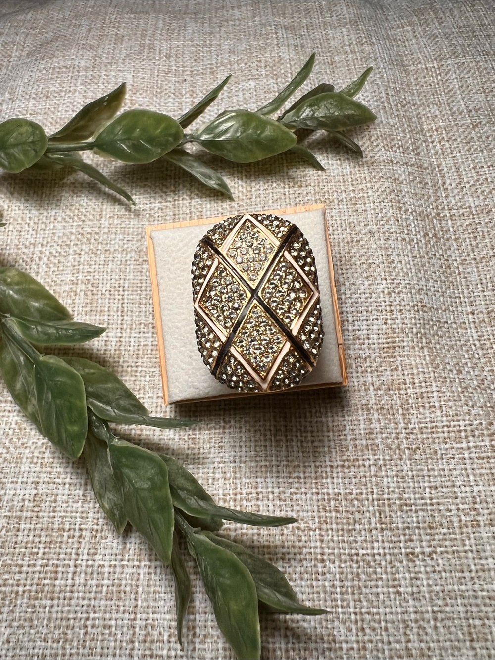 Size 9 | Vintage Gold Chunky Squared Oval Cocktail Ring with Crystals